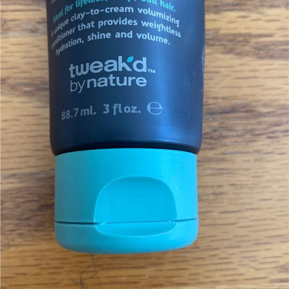Tweak'd by Nature Volumizing Clayditioner - Picture 3 of 5